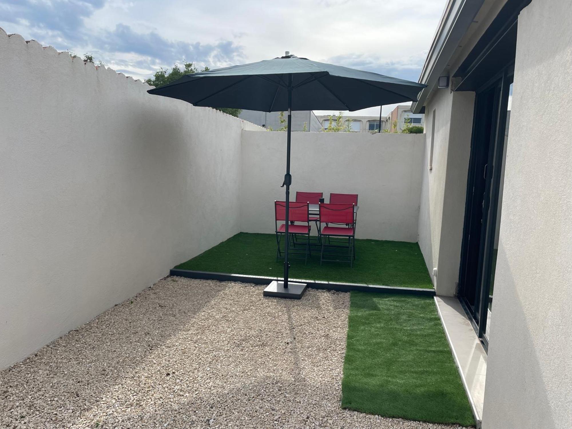 Maison De 40M2 Avec Jardin De 50M2 Orange  Esterno foto